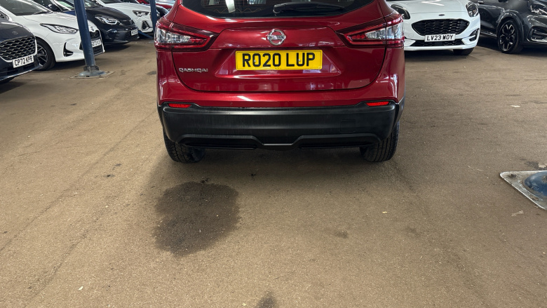 Nissan Qashqai 1.3 DiG-T 160 Acenta Premium 5dr Petrol Hatchback